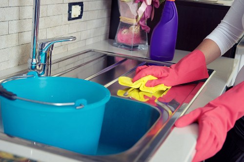 One-off cleaning for a KT2 flat with local access considerations